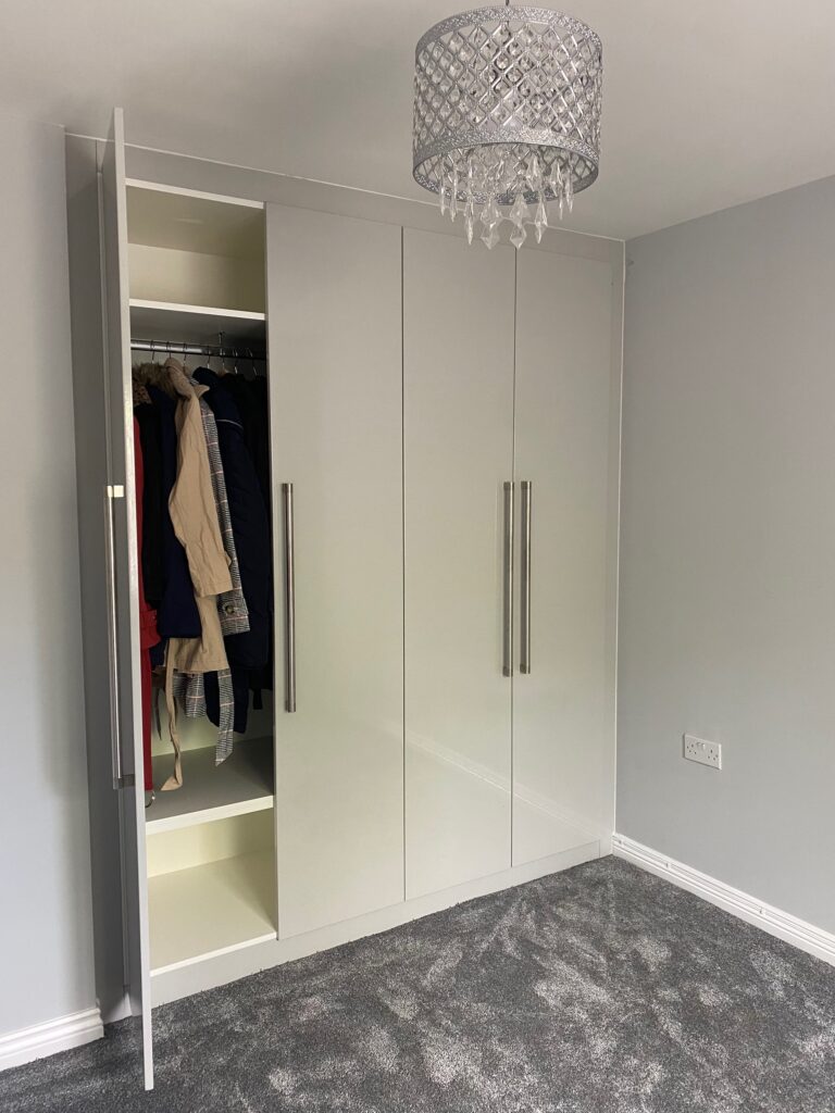 fitted furniture wardrobes